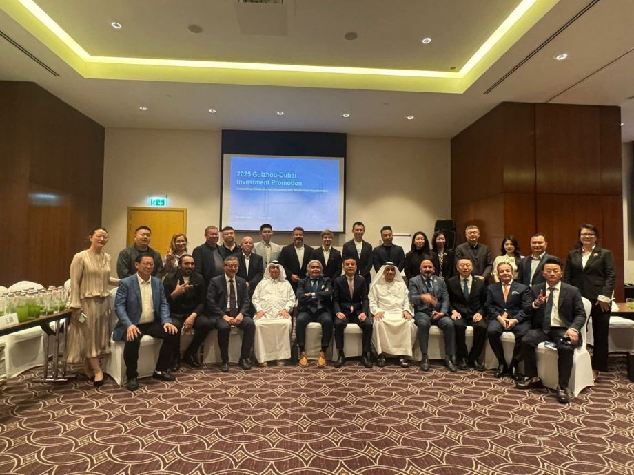 探索多元行业合作 福建总商会赴迪拜考察